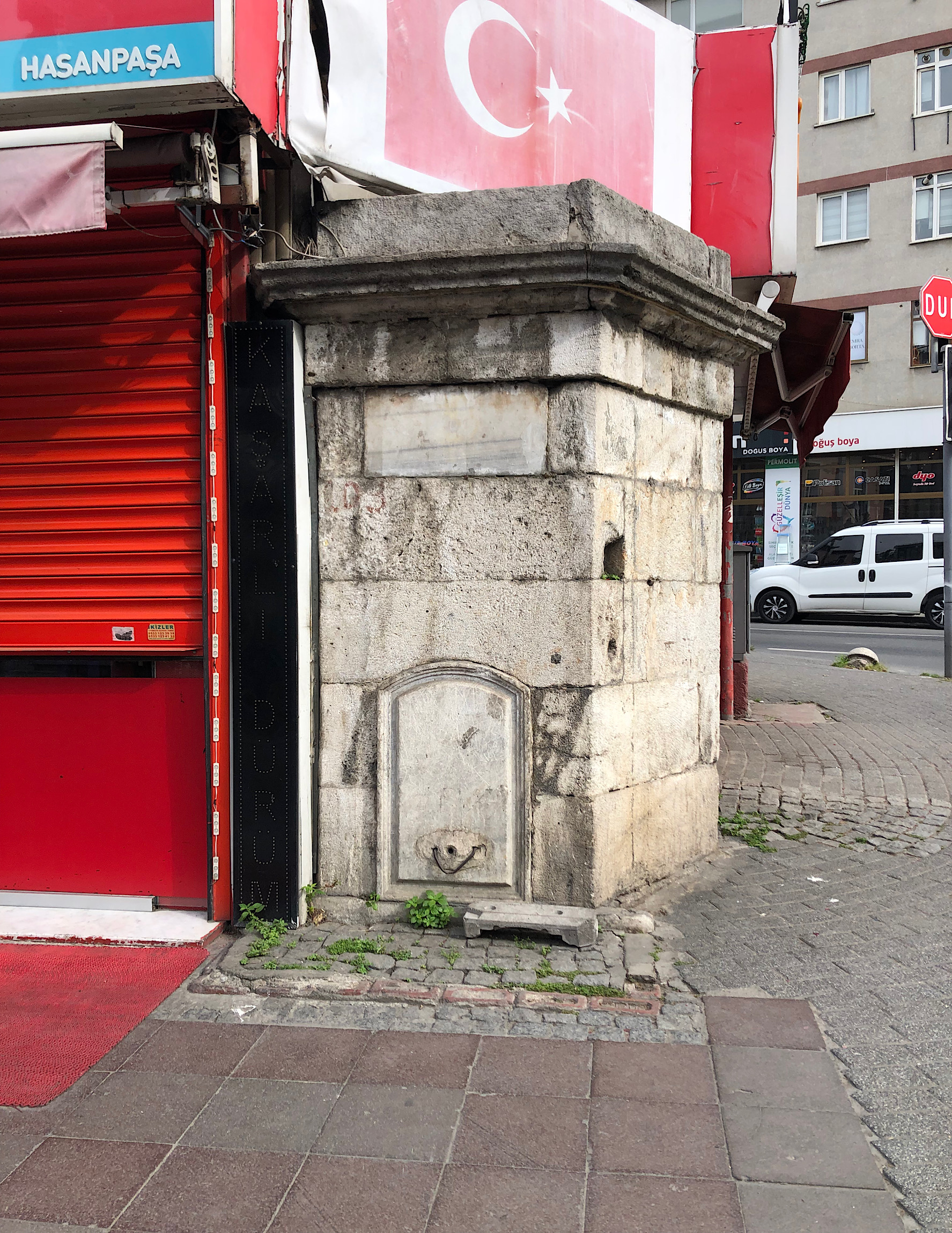 Hasan Hüsnü Paşa Çeşmesi