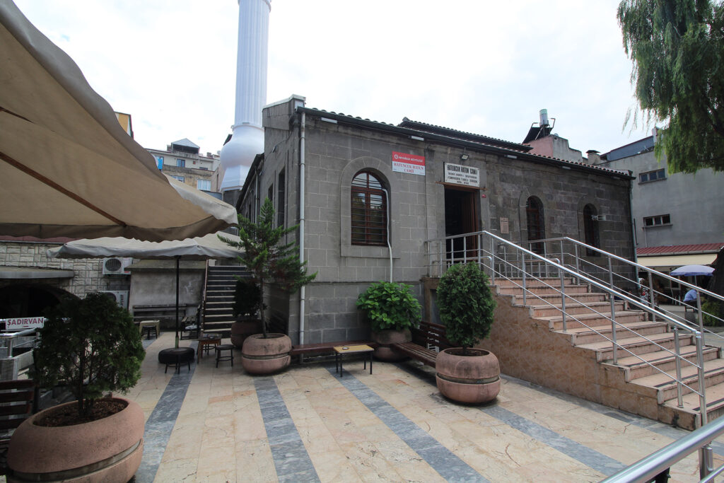 Hatuncuk Hatun Camii