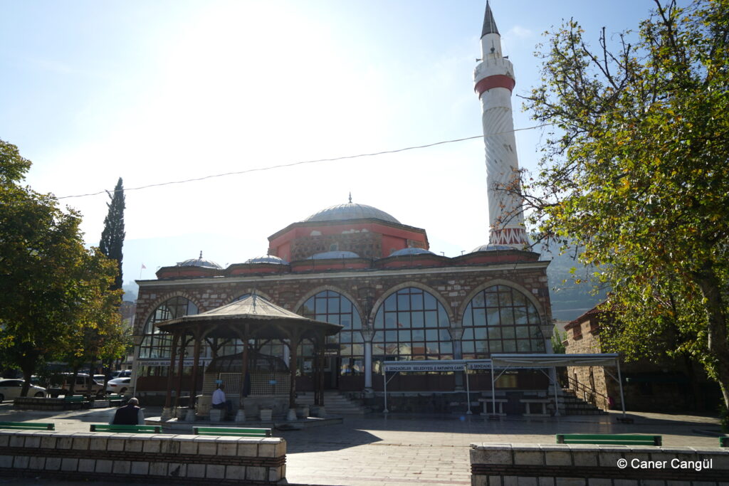 Hatuniye Camii, Manisa