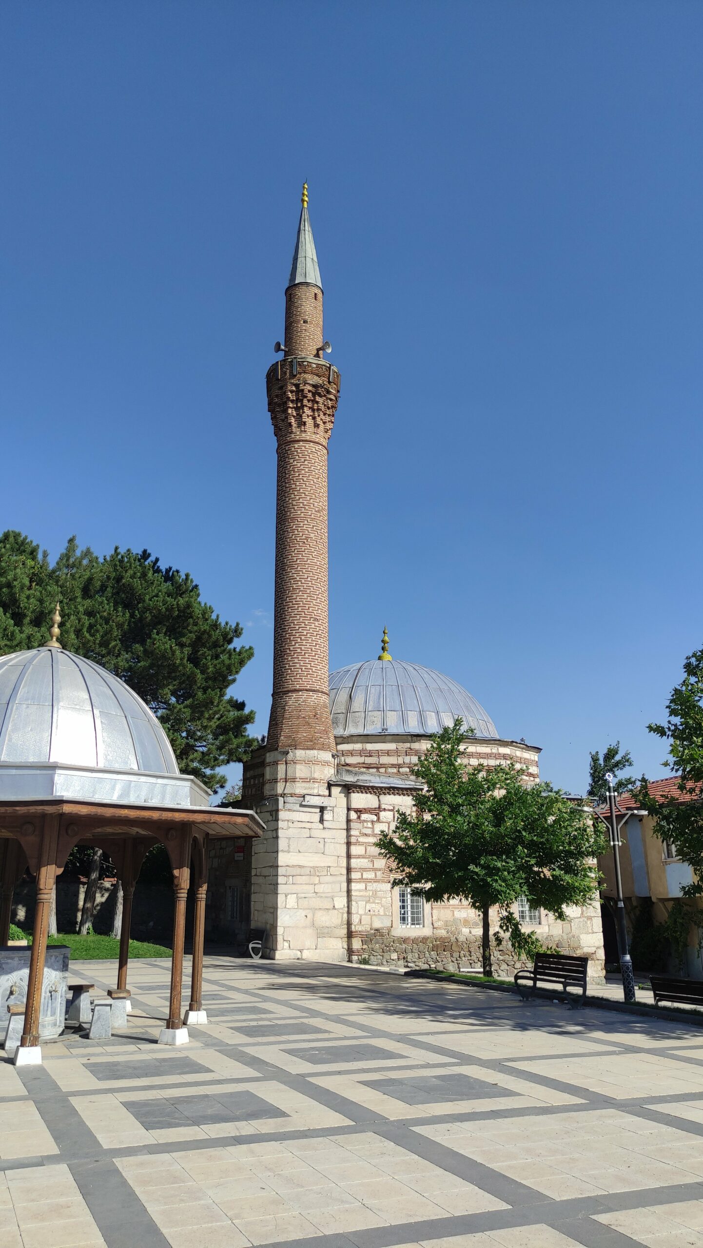Hoşkadem Camii, Sivrihisar