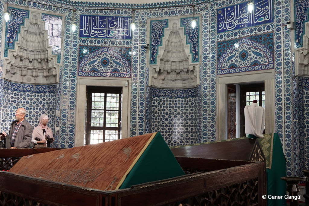 Hürrem Sultan Türbesi