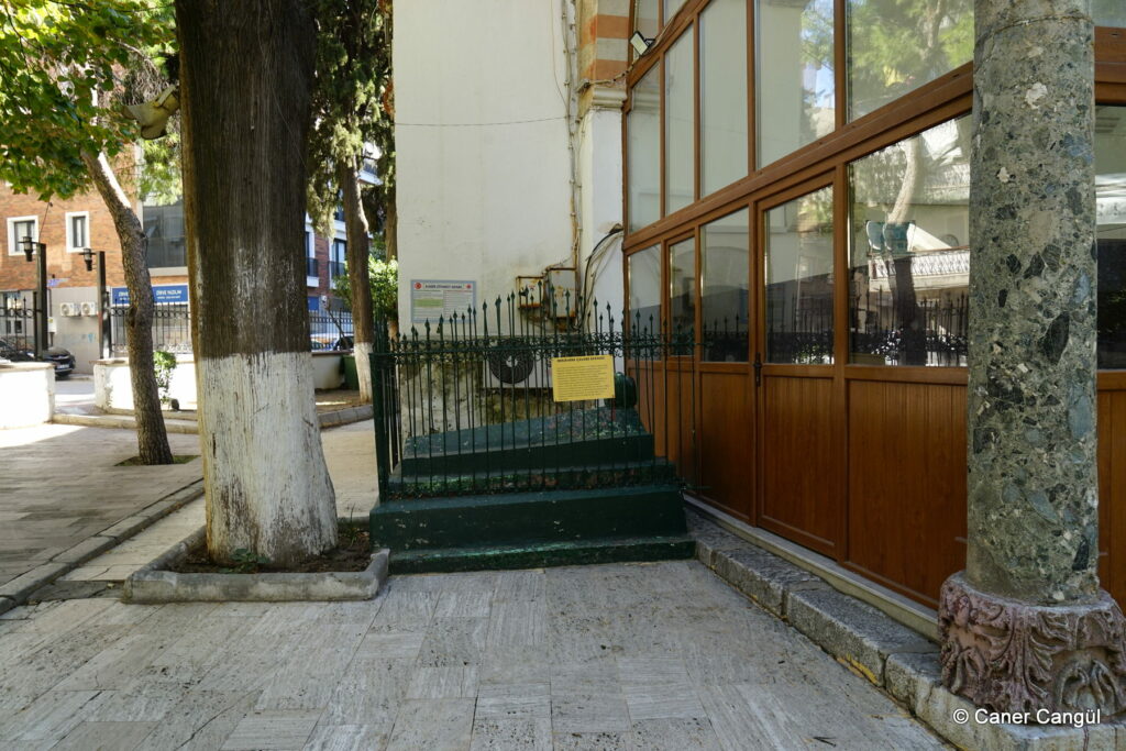 İbrahim Çelebi Kabri