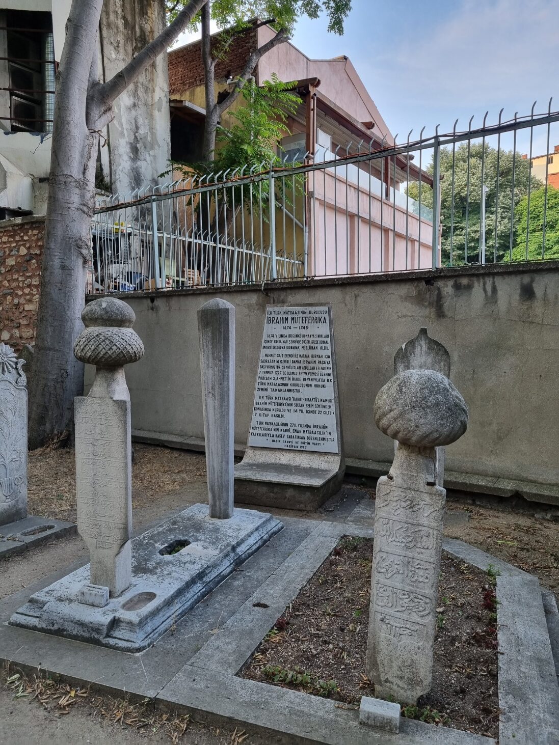 İbrahim Müteferrika Kabri