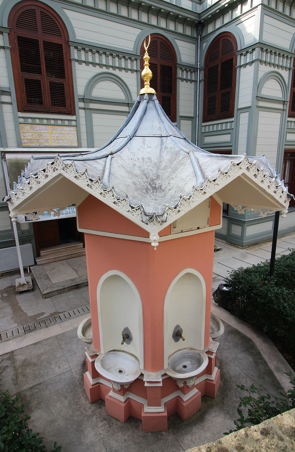 II. Abdülhamid Han Çeşmesi, Cihannüma