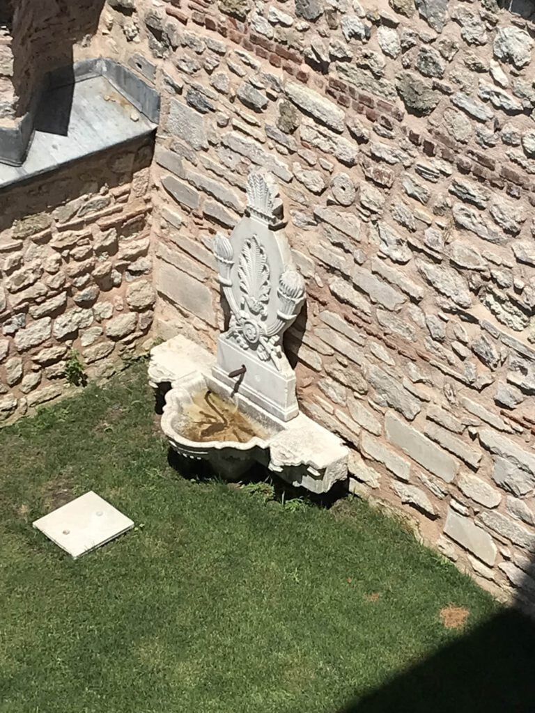İncirlik Bahçesi Çeşmesi 1