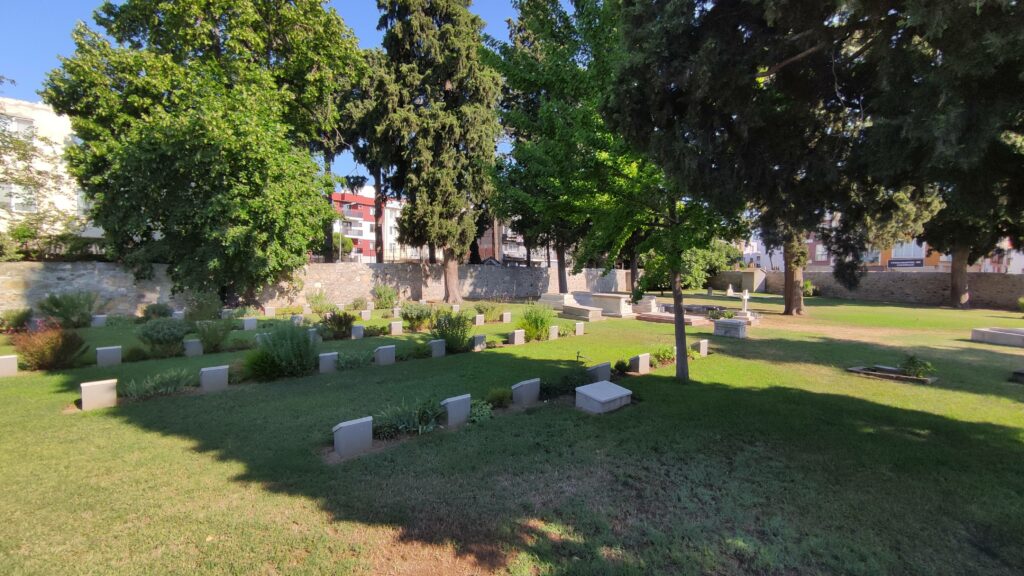 İngiliz Mezarlığı
