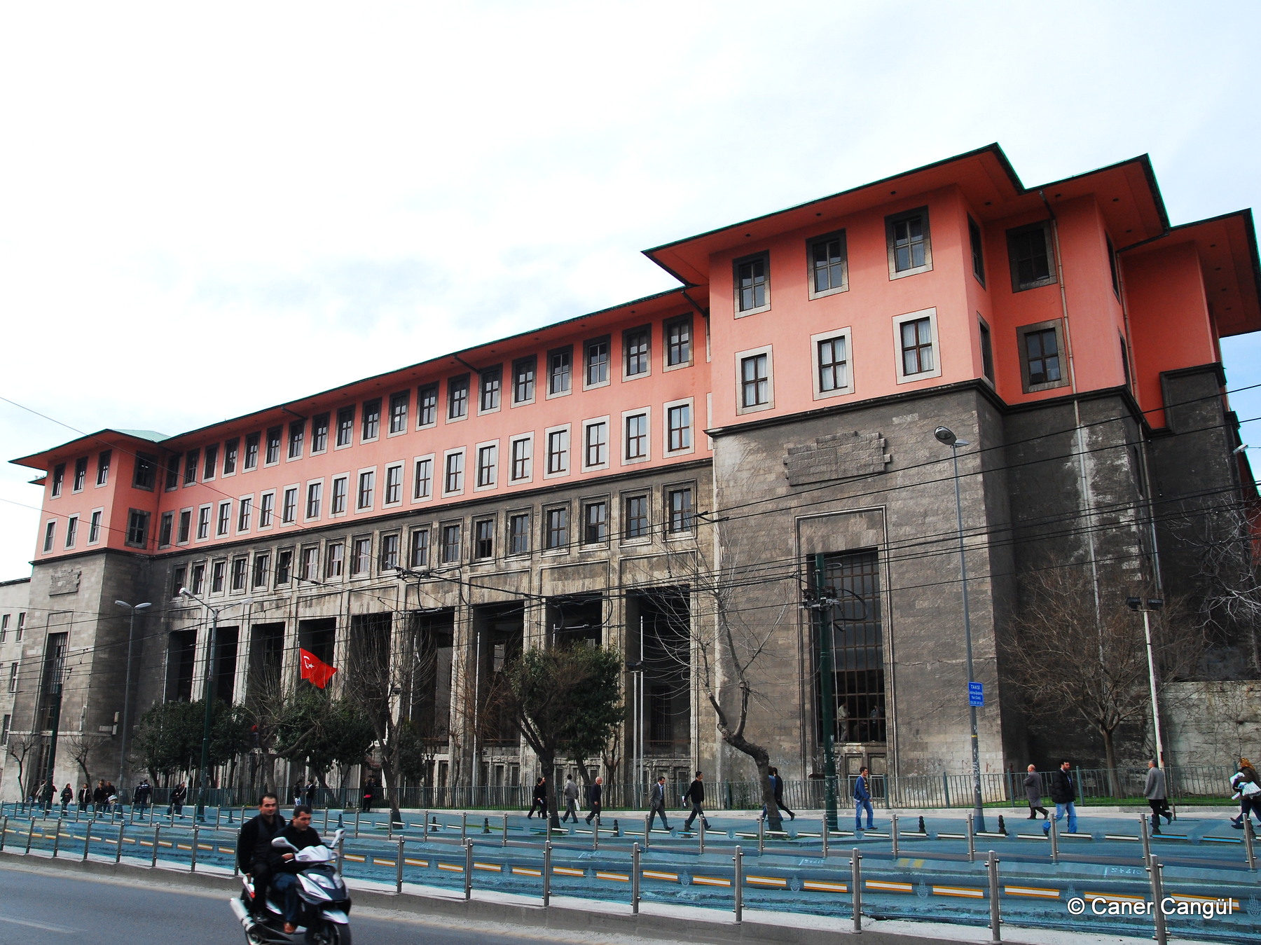 İstanbul Üniversitesi Fen – Edebiyat Fakültesi