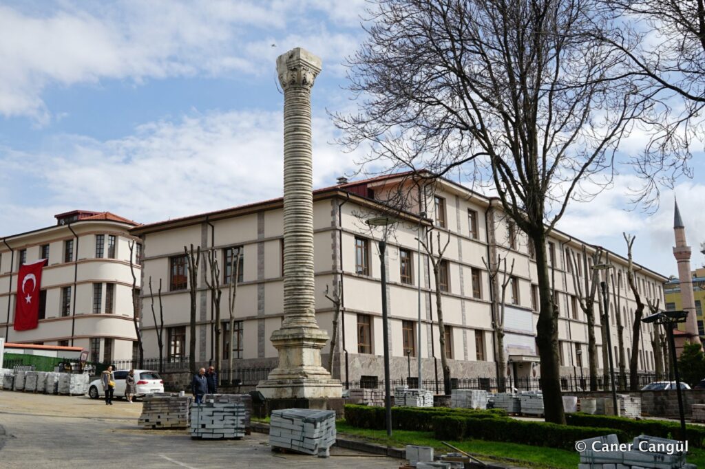 Julianus Sütunu