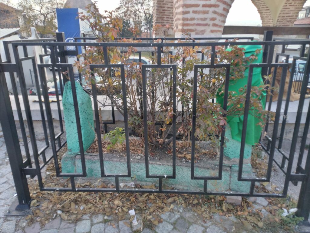 Kabir, Kesikbaş Türbesi