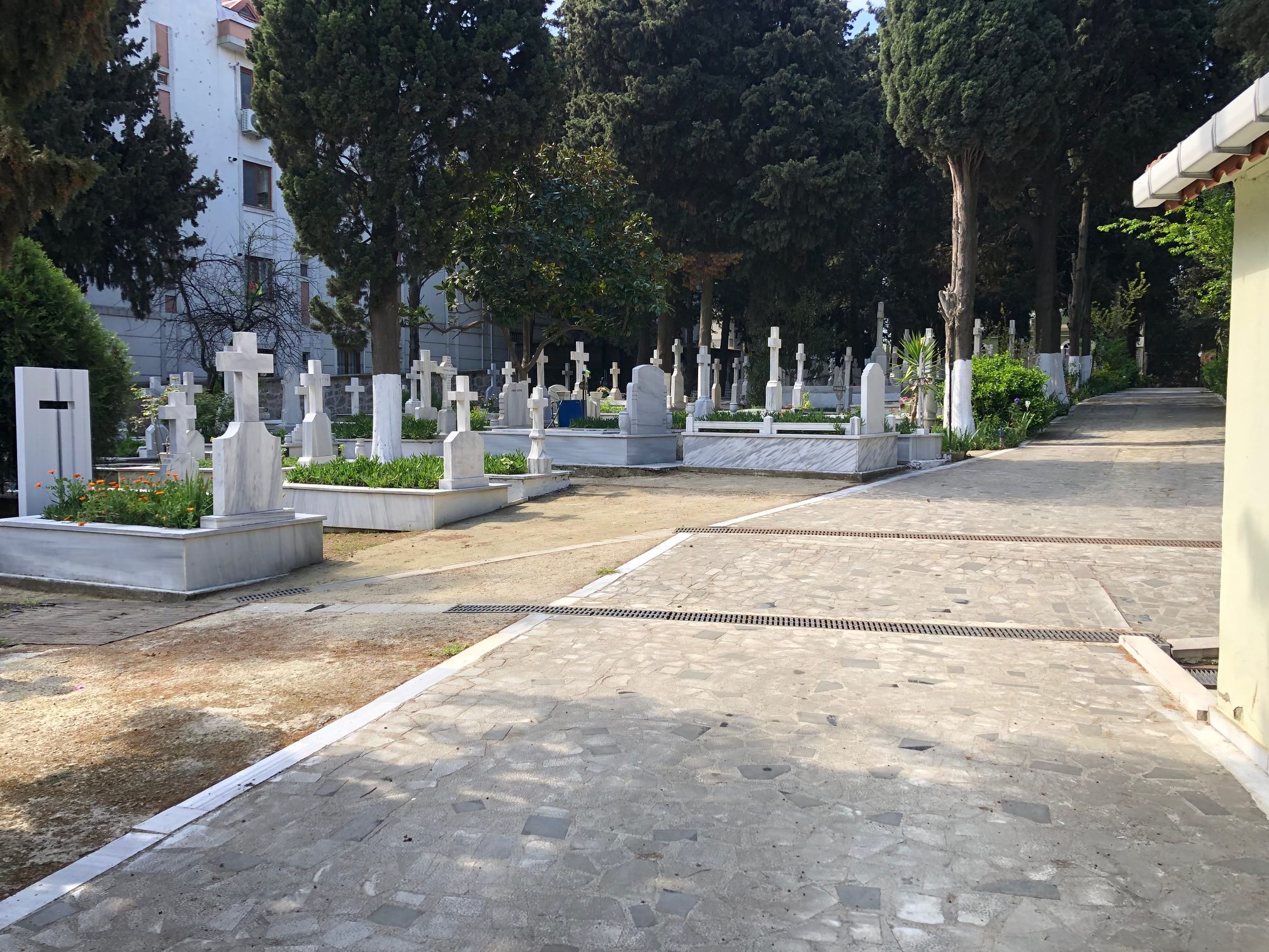 Kadıköy Rum Ortodoks Cemaati Mezarlığı
