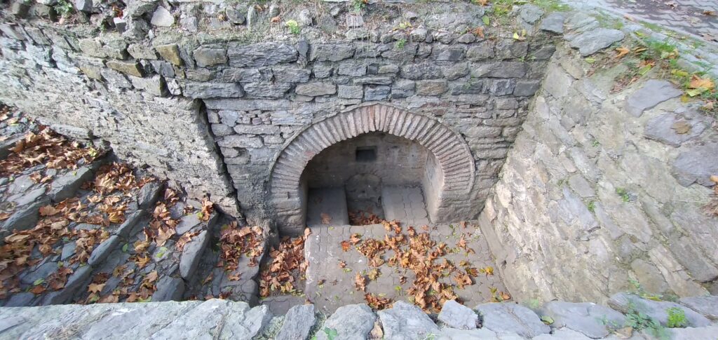 Kaleağası Sokak Çeşmesi
