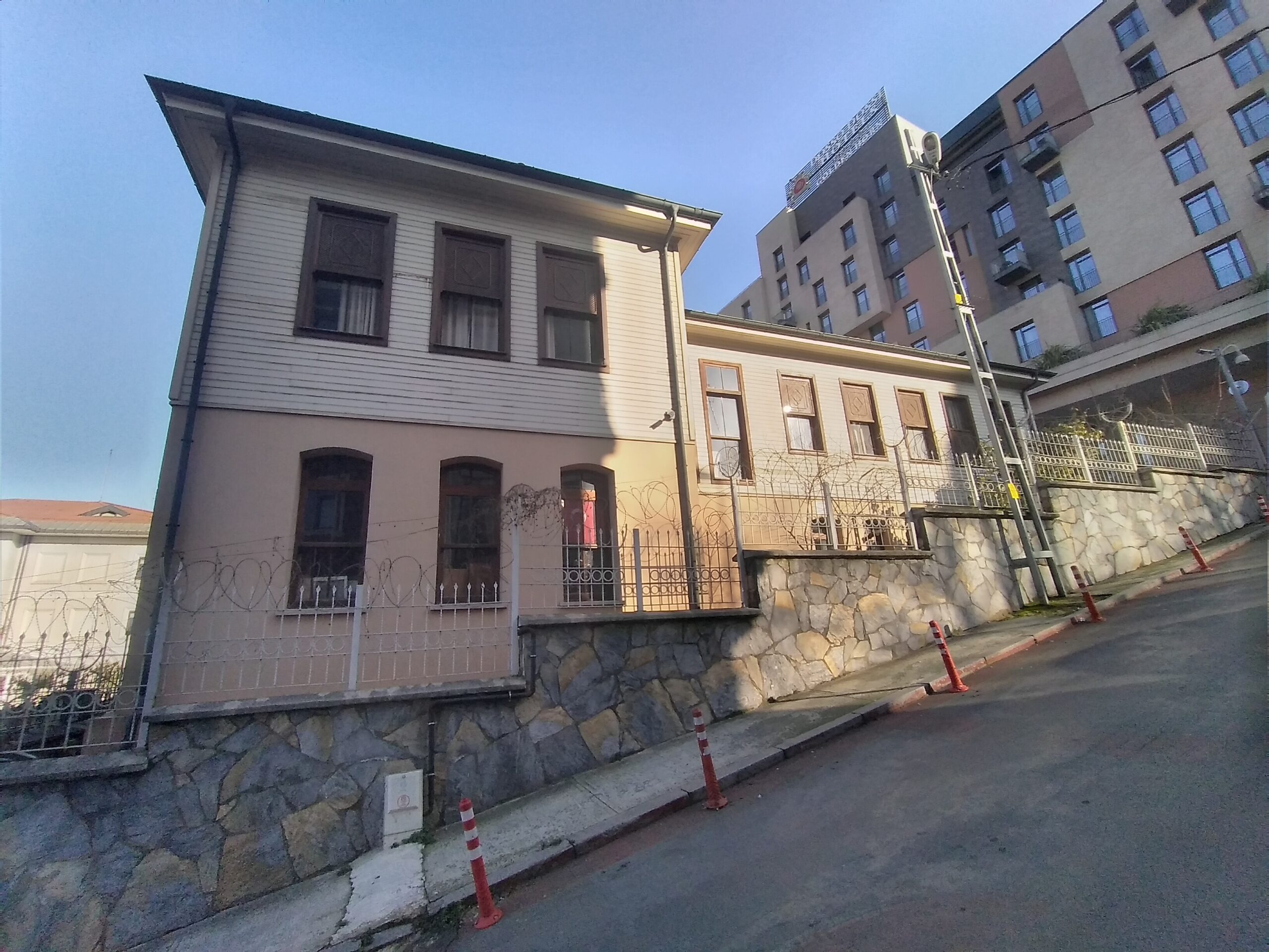 Karaağaç Tekkesi