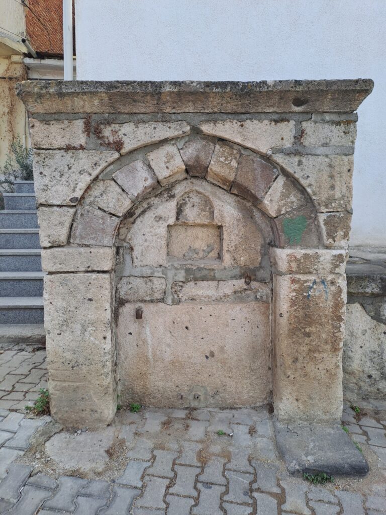 Karaoğlan Çeşmesi