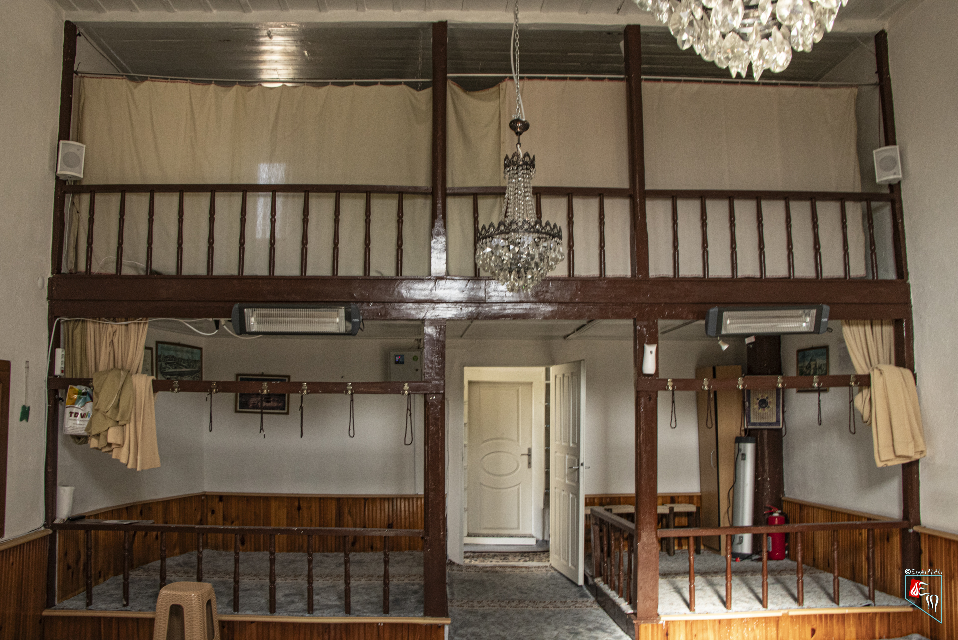 Konarı Karşı Mahalle Camii Kadınlar Mahfili