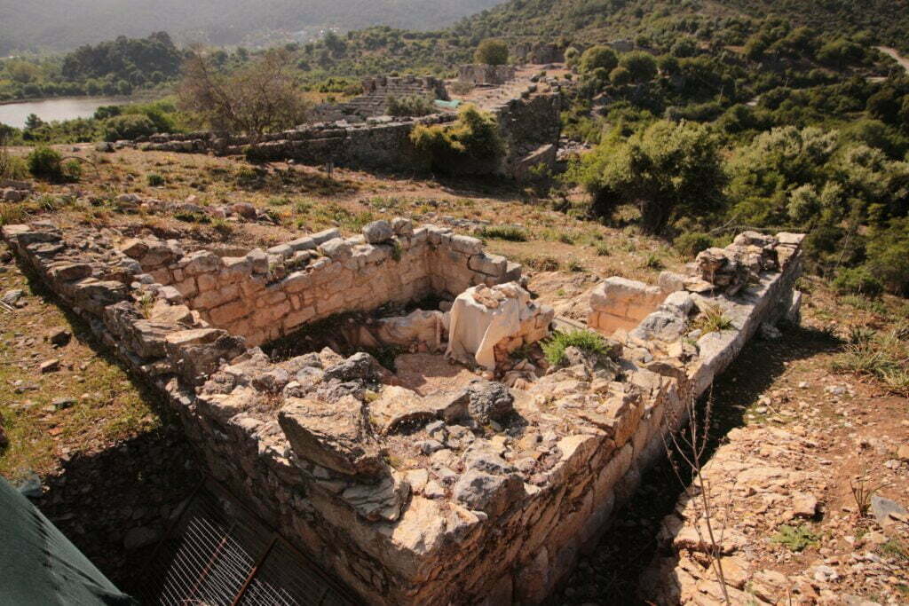 Kaunos Dionysos Tapınağı