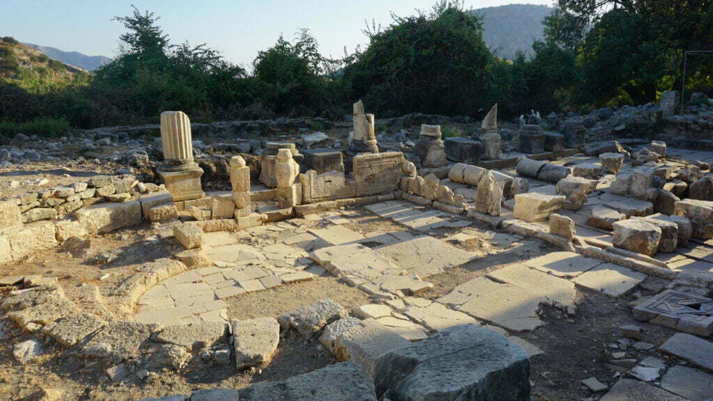 Kaunos Liman Bazilikası