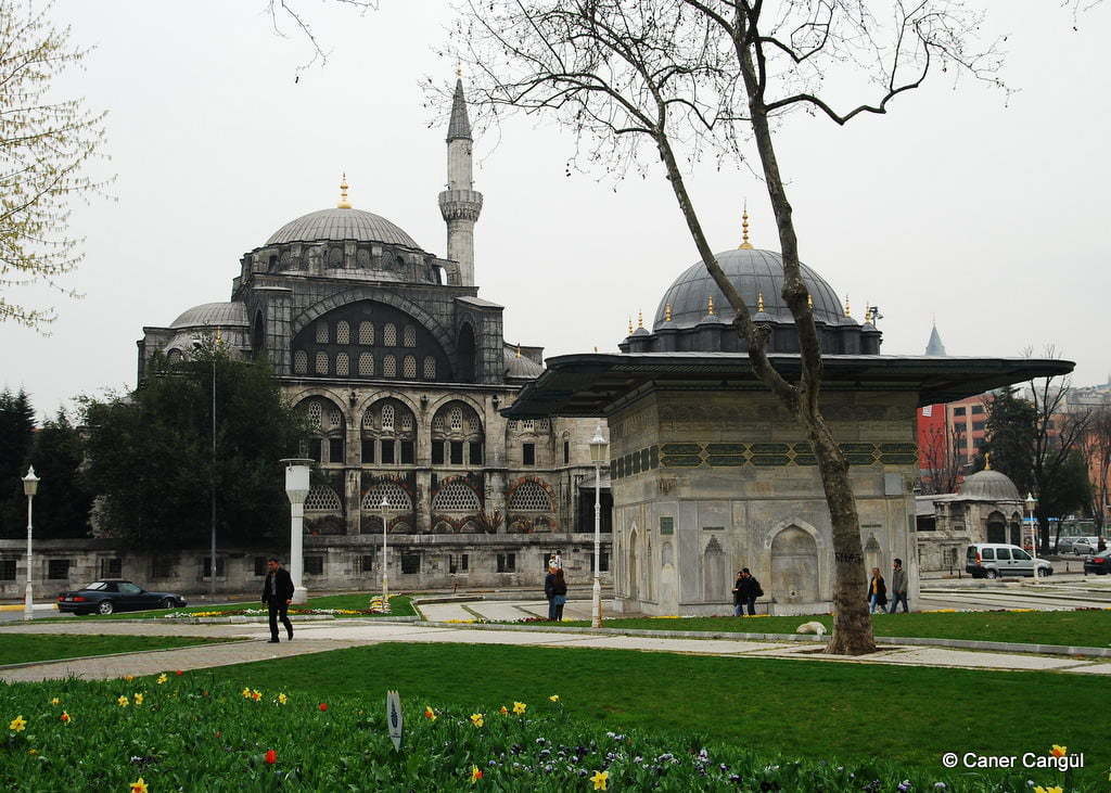 Kılıç Ali Paşa Camii