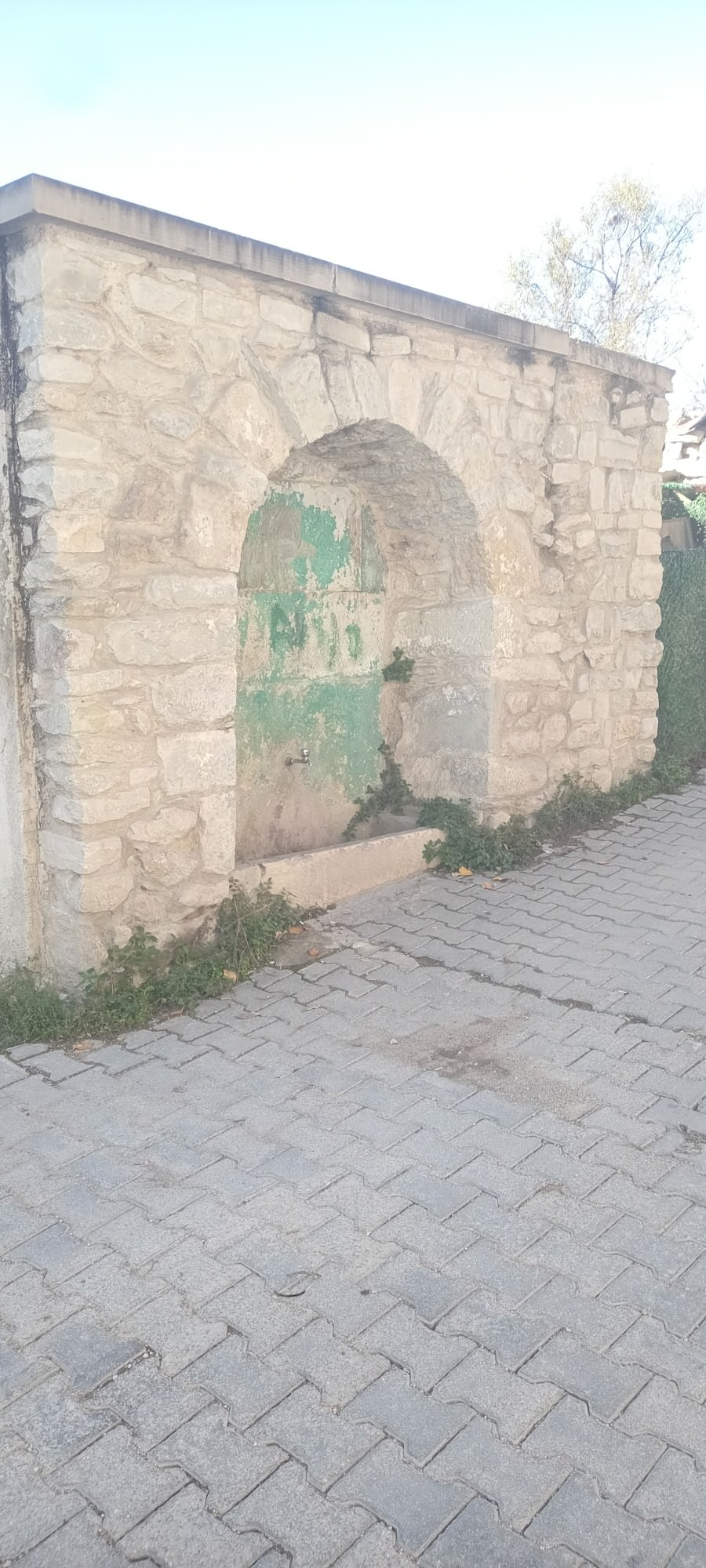 Kışlayanı Sokak Çeşmesi