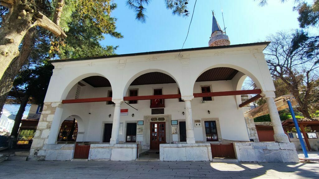 Kızılhisarlı Mustafa Paşa Camii