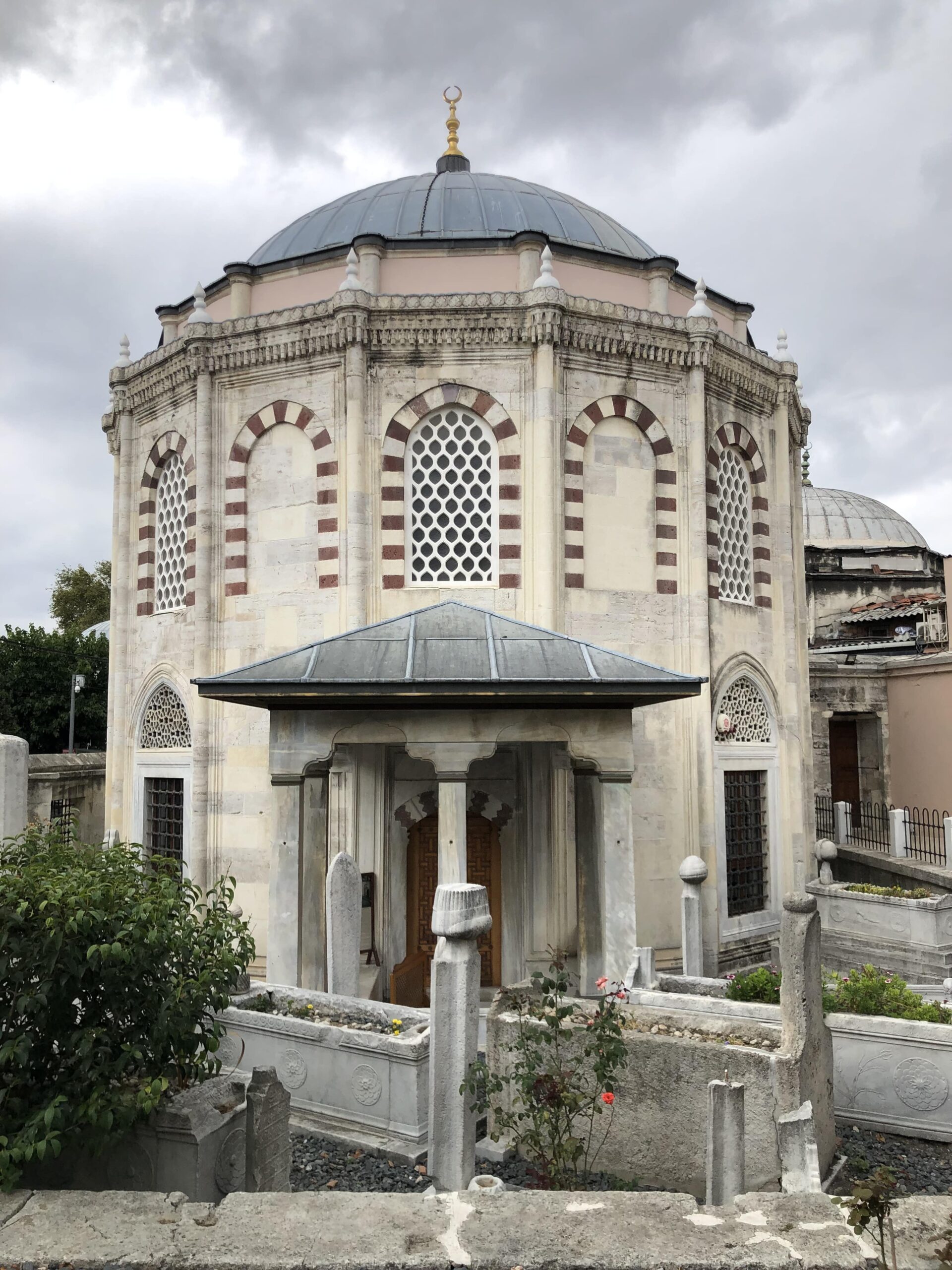 Koca Sinan Paşa Türbesi