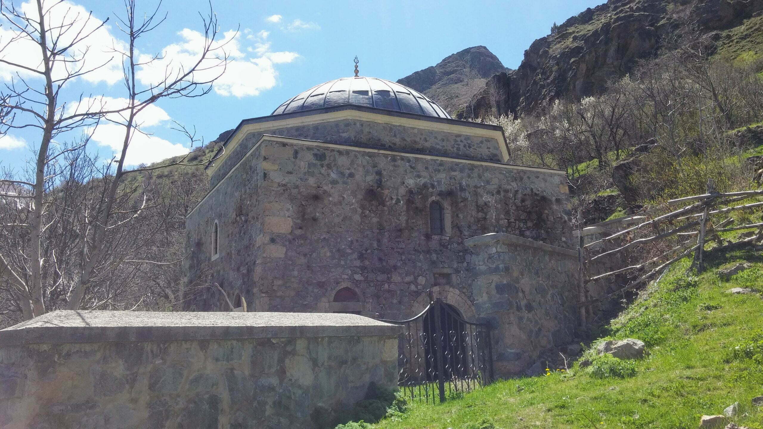 Küçük Cami