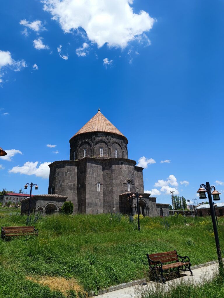 Kümbet Camii