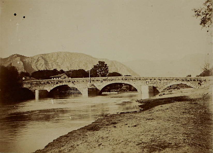 Kunç Köprüsü