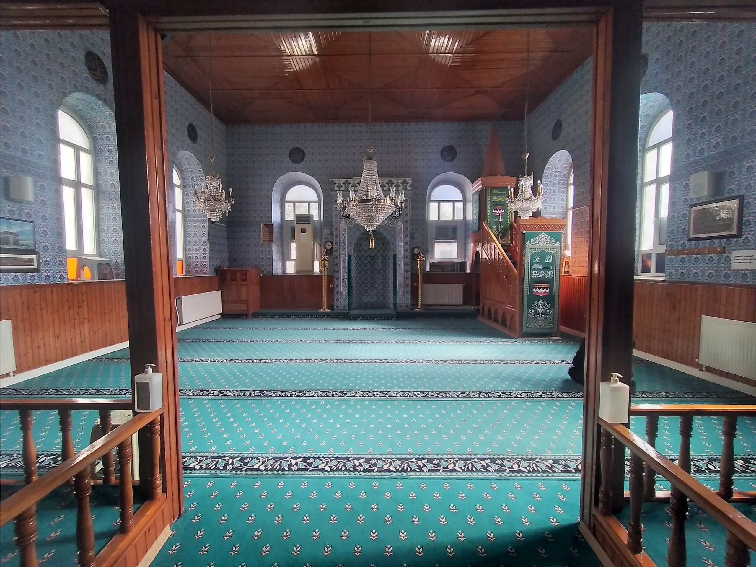 Kürkçübaşı Hacı Hüseyin Ağa Camii İçi