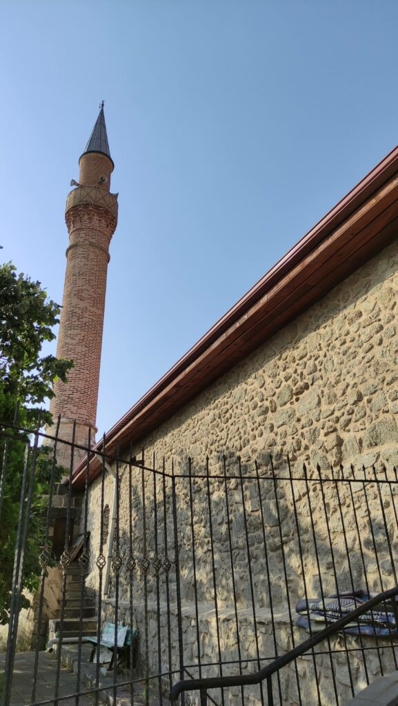 Kurra Camii