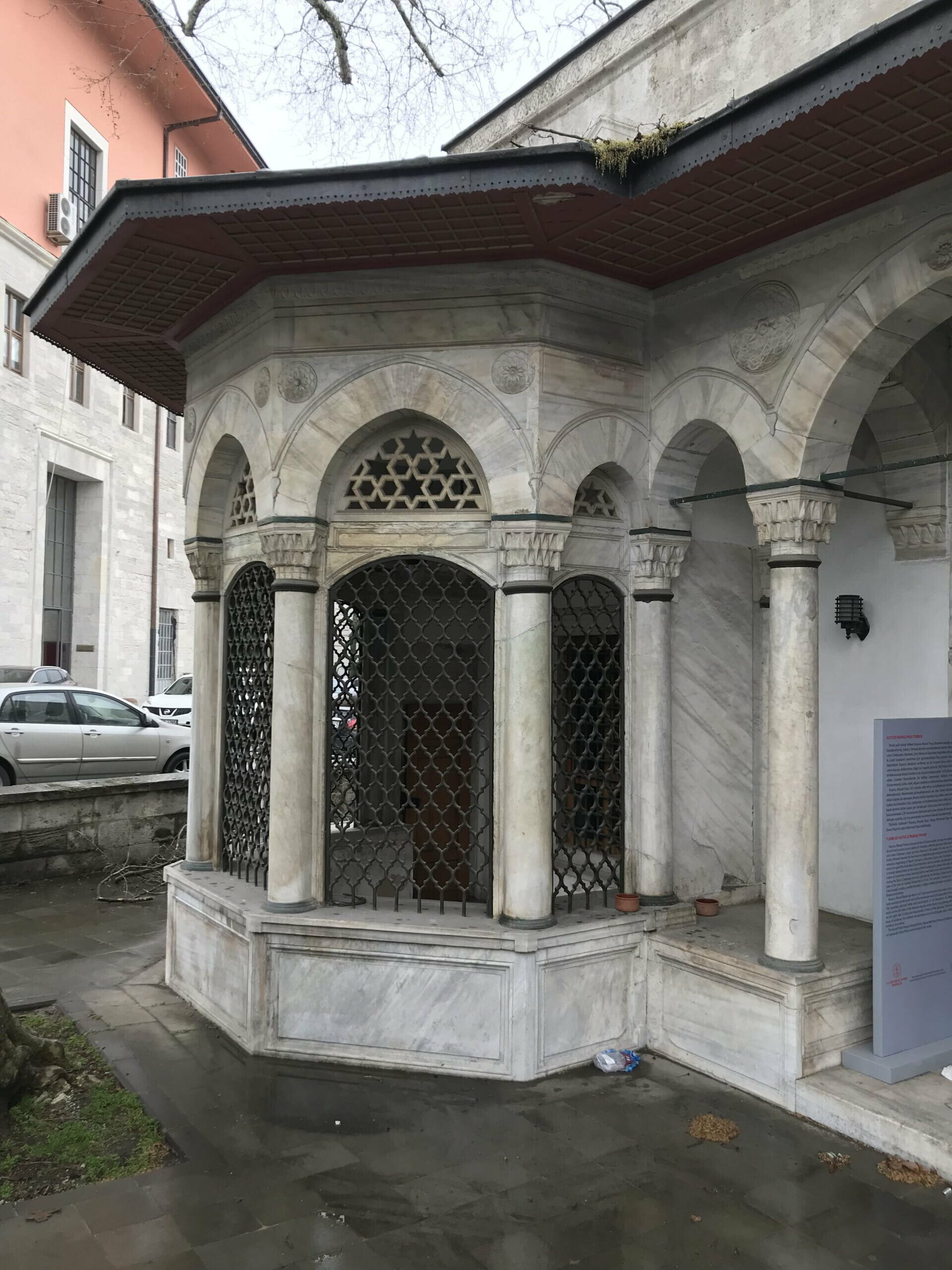 Kuyucu Murat Paşa Medresesi Sebili