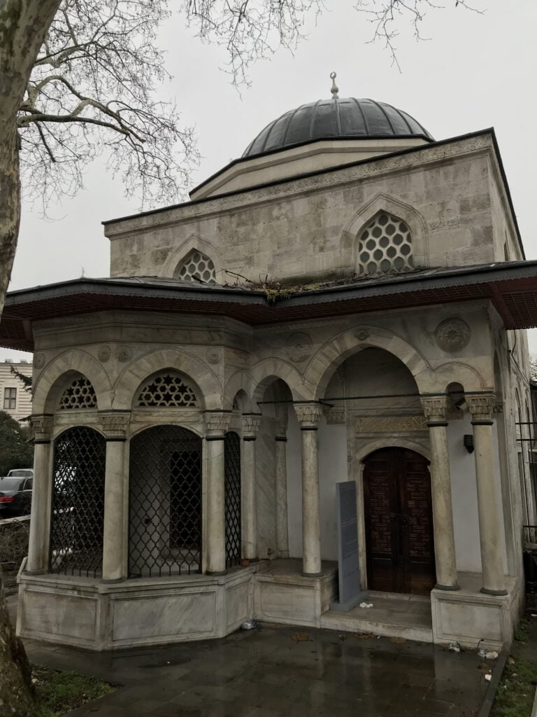 Kuyucu Murat Paşa Türbesi