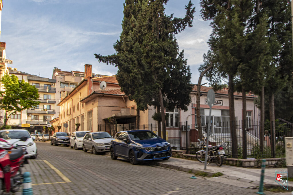Manisa İl Halk Kütüphanesi