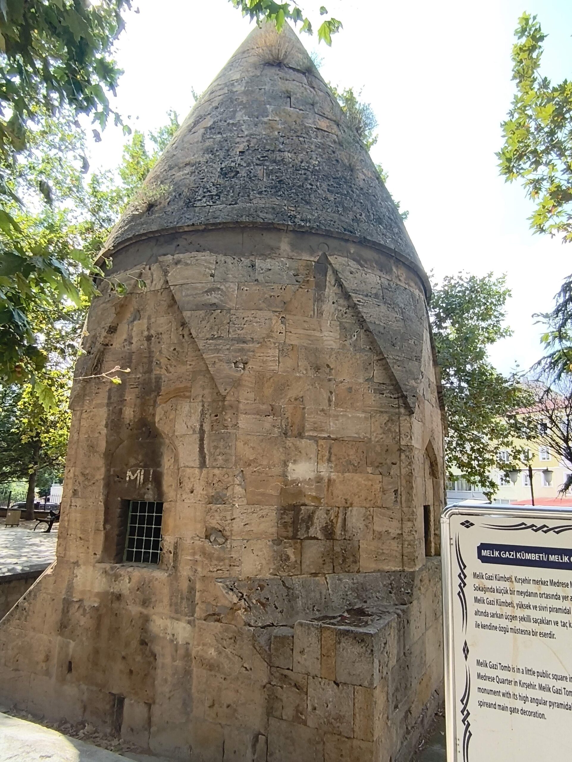 Melik Gazi Kümbeti