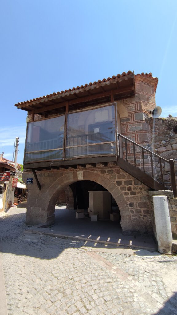 Mescitaltı Mescidi