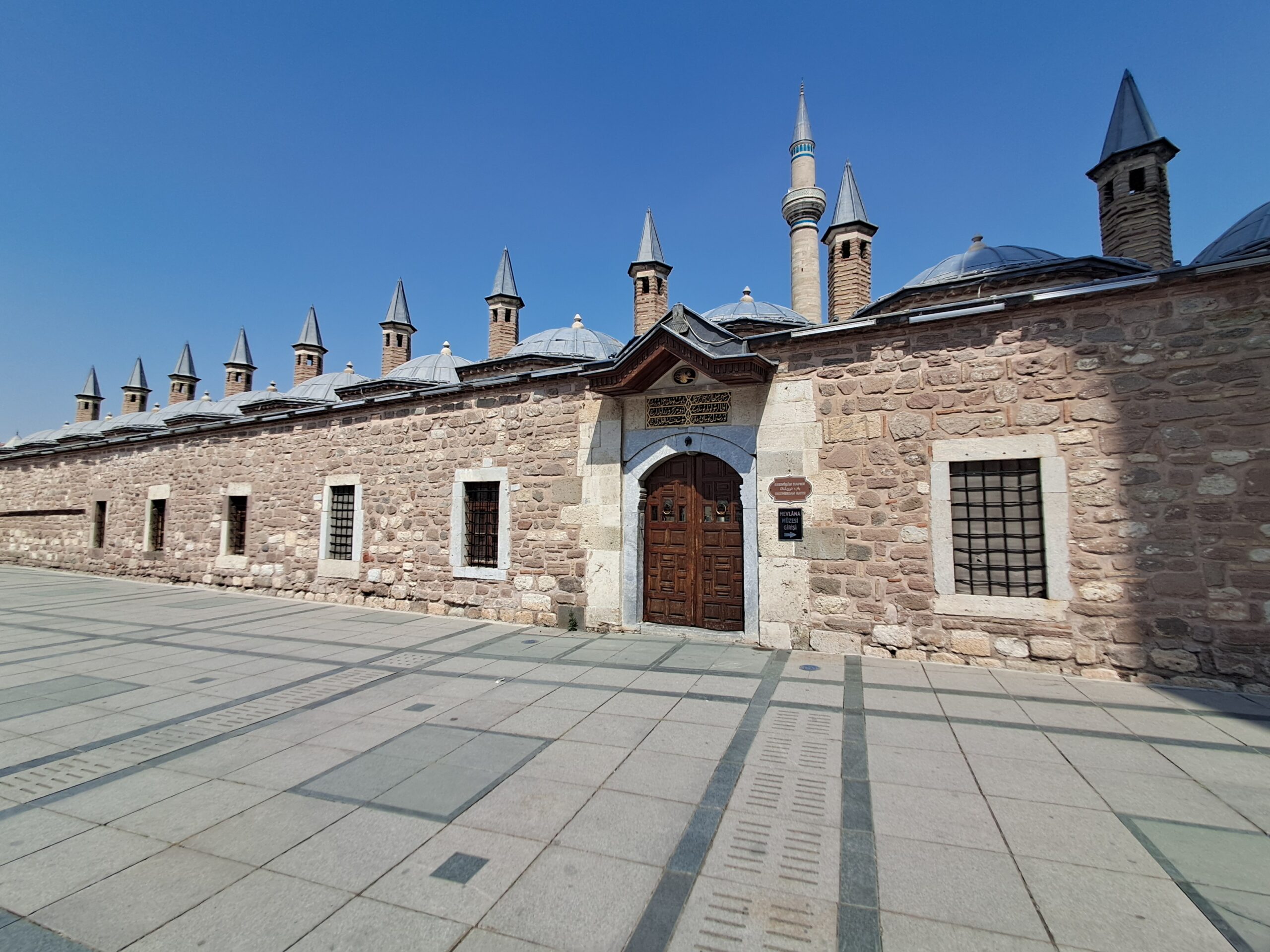 Mevlana Külliyesi Dervişan Kapısı