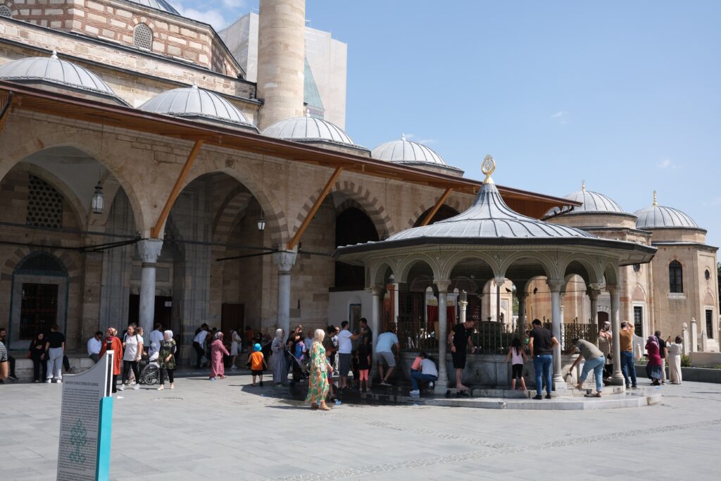 Mevlana Dergah Şadırvanı