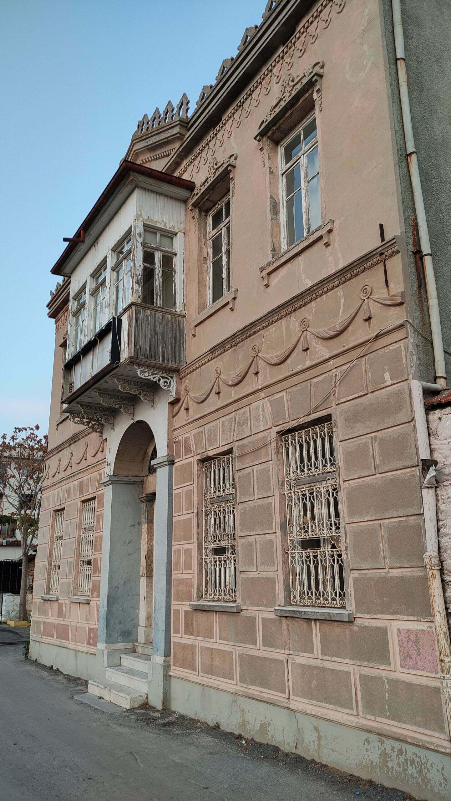 Milas Eski Öğretmenevi