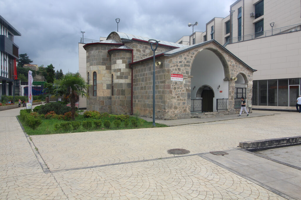 Molla Siyah Camii