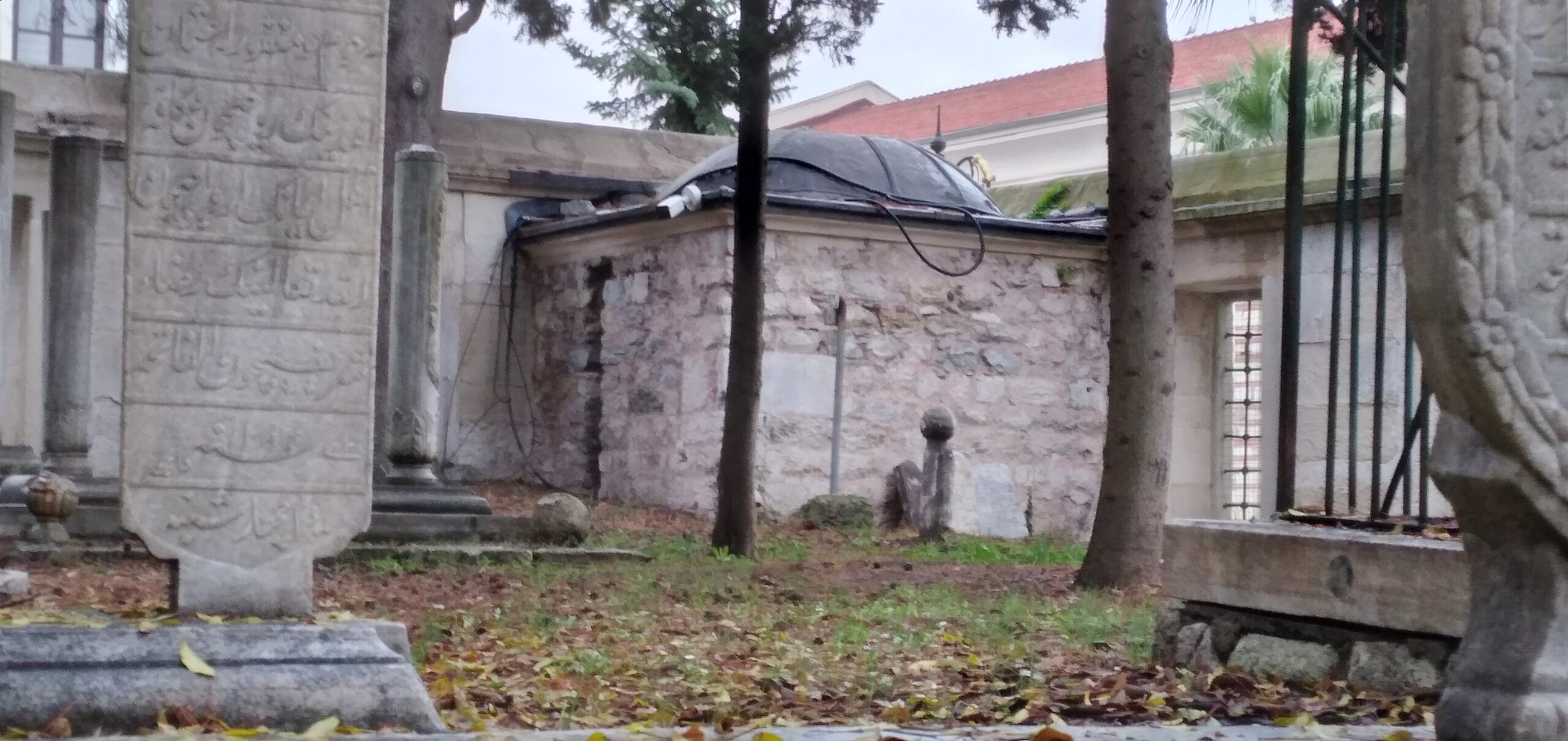 Selimiye Camii Avlusu İçinden Çeşmenin Arka Yüzü