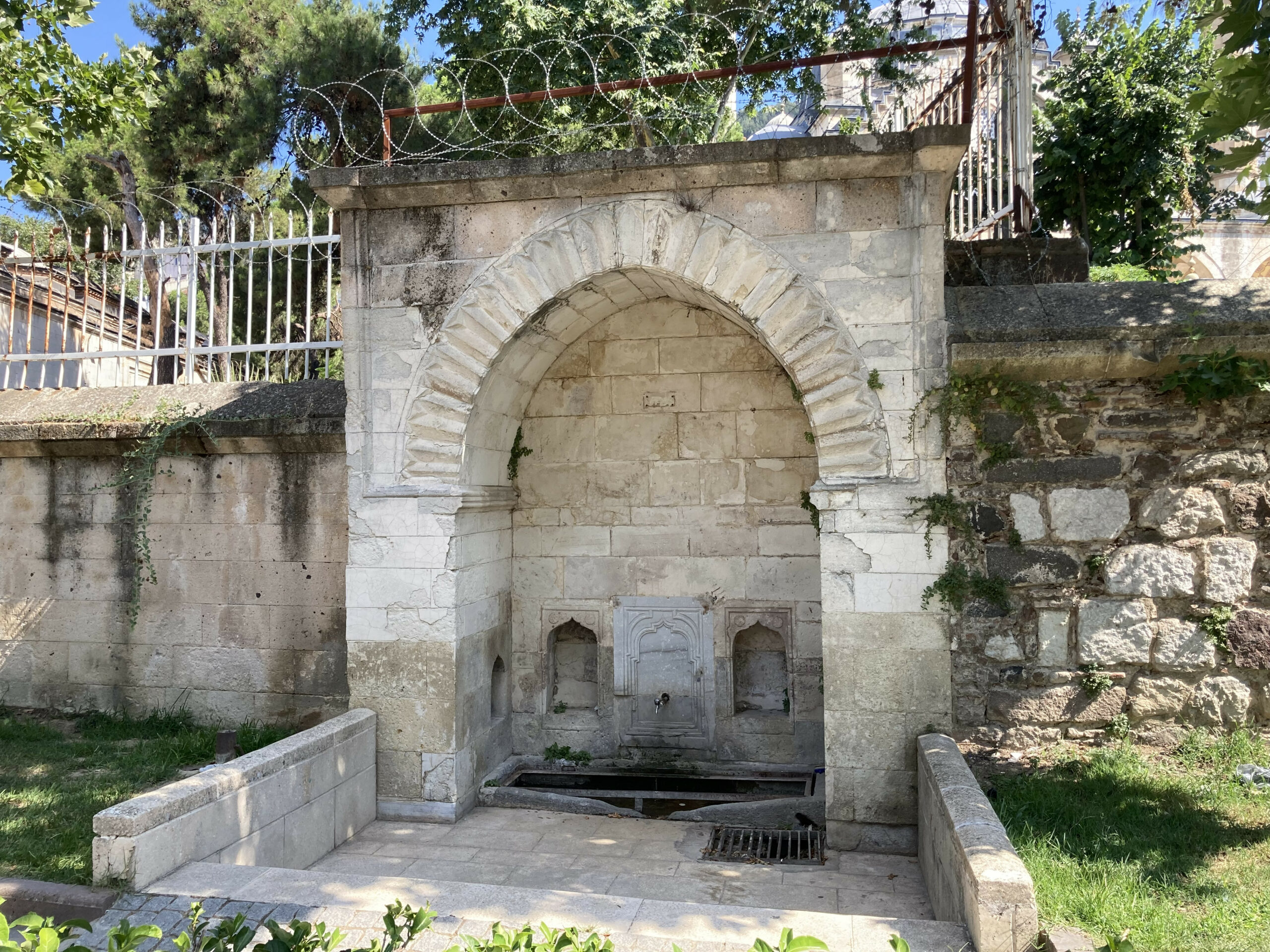 Muradiye Camii Çeşmesi