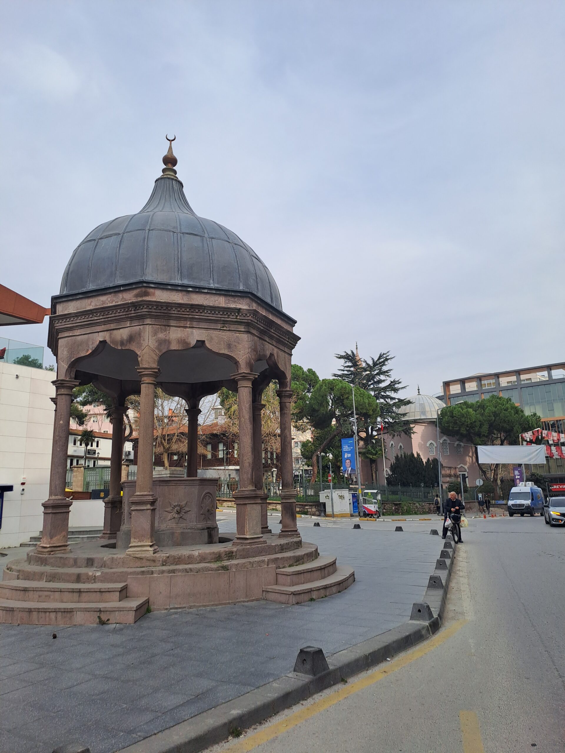 Mutasarrıf Ömer Ali Bey Şadırvanı