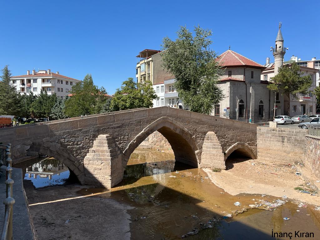 Nakkaşlar Köprüsü