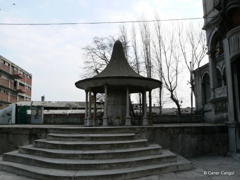 Nusretiye Camii Şadırvanı