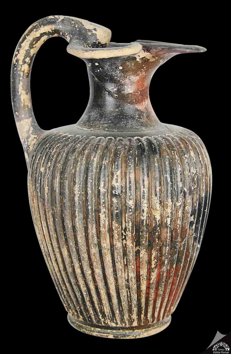 Oinokhoe / Oinochoe (testi)