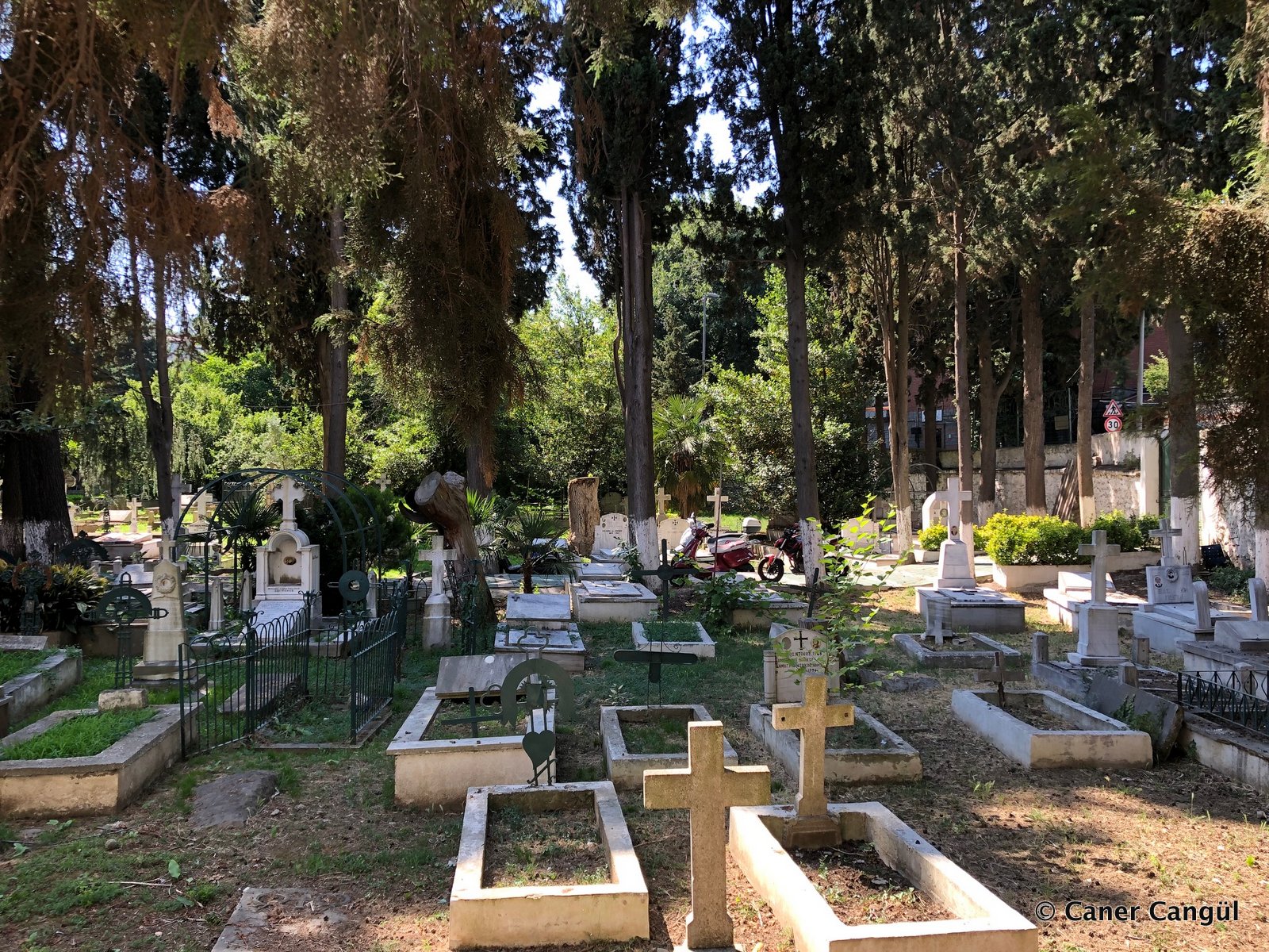 Ortaköy Rum Ortodoks Mezarlığı