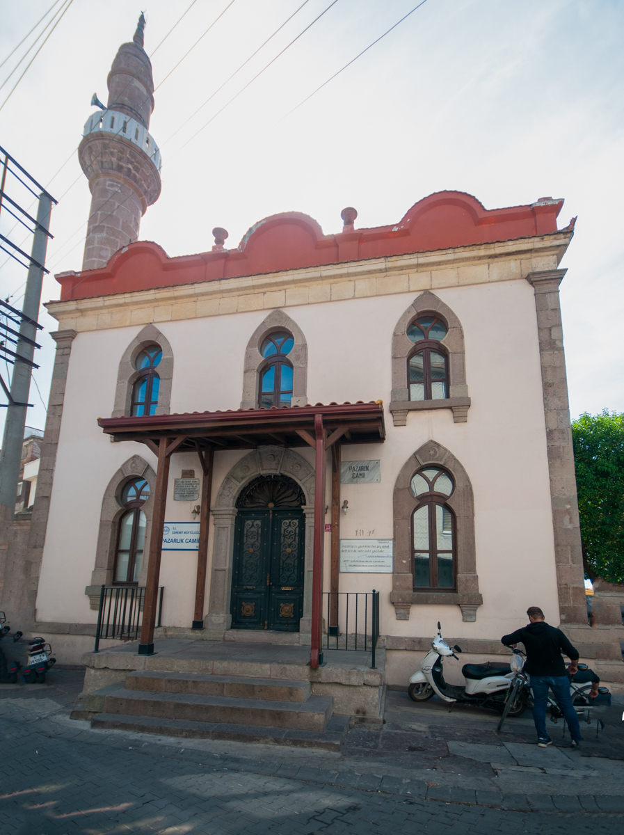 Pazarlık Camii, Edremit