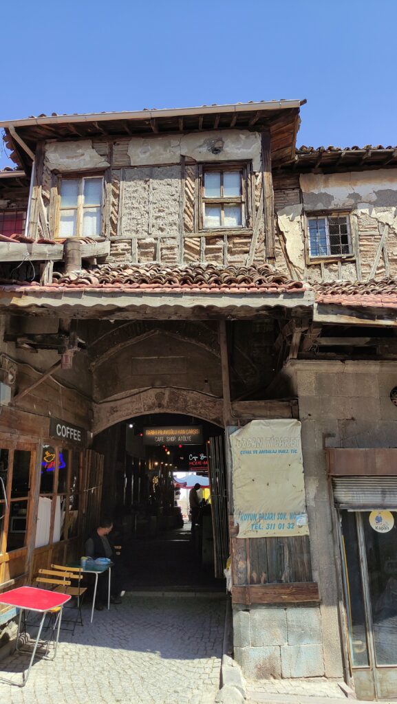 Pilavoğlu Hanı