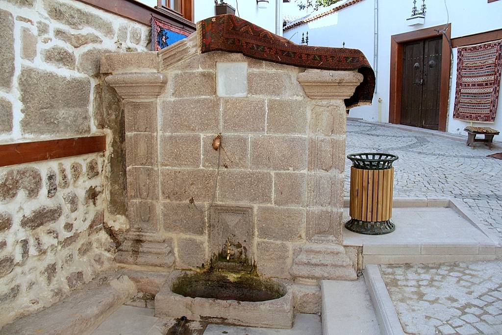 Ramazan Şemseddin Camii Çeşmesi