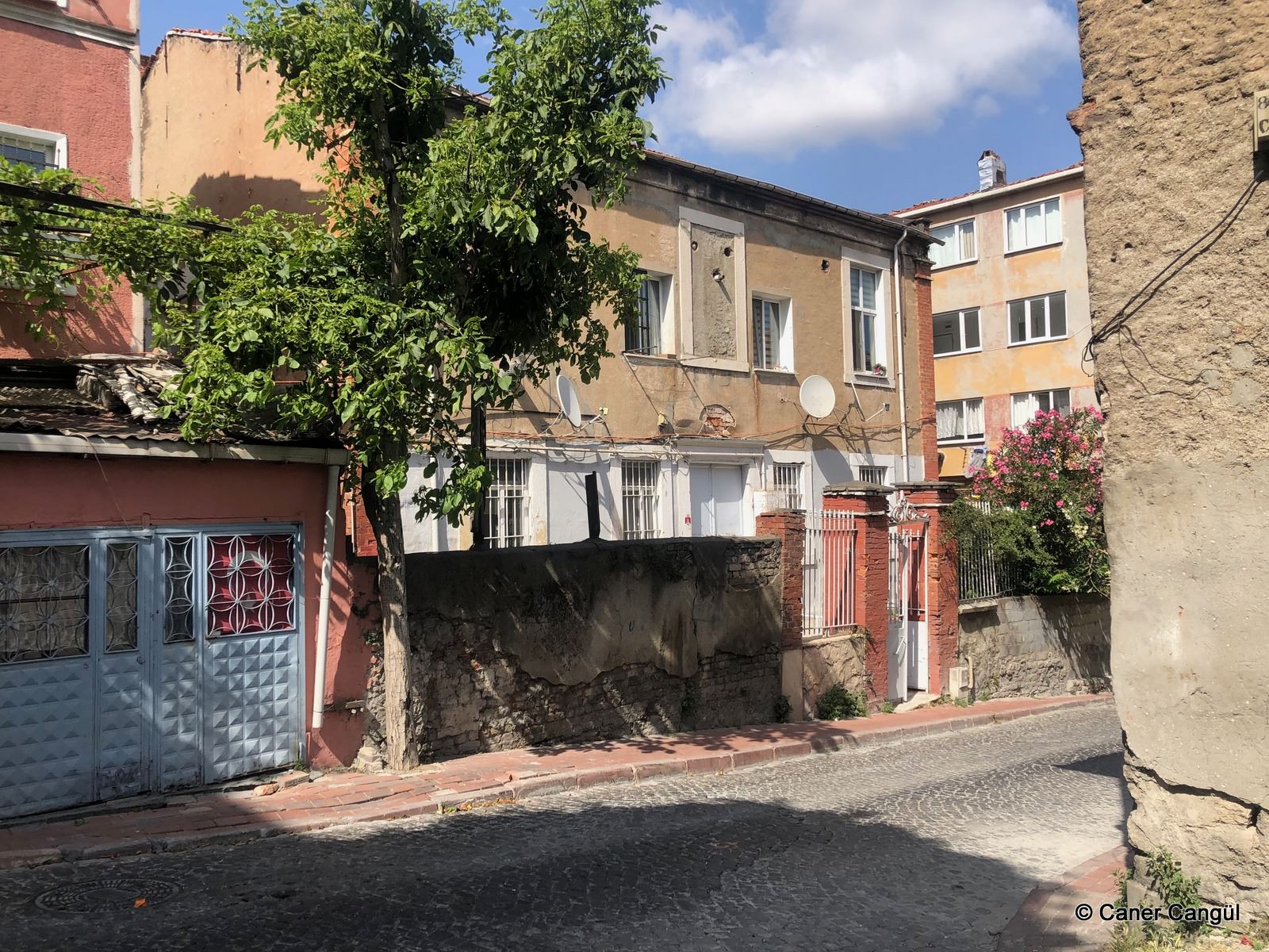 Rum Mektebi 1, Dervişali