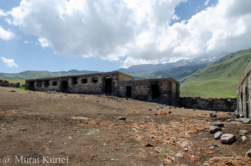 Rus Kışlası